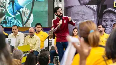 Miguel Pizarro: Lo de Maduro no son anuncios económicos, es una fórmula para la destrucción Miguel Pizarro: Lo de Maduro no son anuncios económicos, es una fórmula para la destrucción