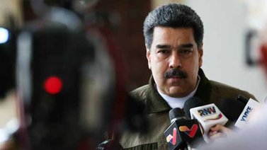 Maduro sobre Guaidó: Esto es un golpe tuitero