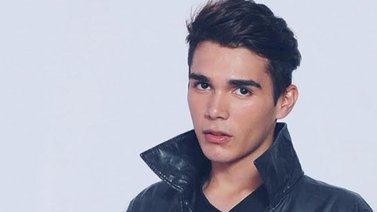 Jhonaz, de Youtube a la radio y TV