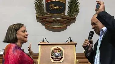 Juramentan a Carmen Marisela Castro como nueva Defensora Pública Juramentan a Carmen Marisela Castro como nueva Defensora Pública