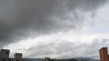 Gran parte del país se mantendrá este martes con poca nubosidad sin lluvias
