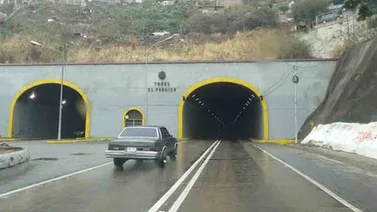 Realizan mantenimiento al túnel El Paraíso en sentido El Valle