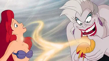 París pone en escena "La Sirenita" alejada del final feliz de Disney