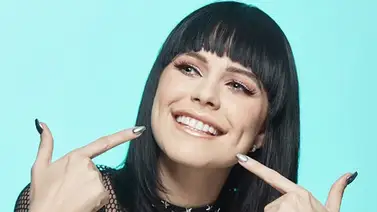 Alexandra Mey debuta como cantautora Alexandra Mey debuta como cantautora