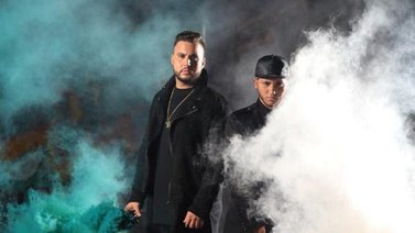 EstoeSPosdata estrena su sencillo Brujería junto Juhn "El All Star"