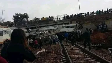 Al menos seis muertos y 72 heridos al descarrilarse tren en Marruecos