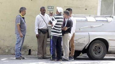 Asesinan a par de amigos en una casa