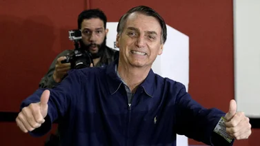 Bolsonaro lidera con un 49 %, según el primer escrutinio parcial en Brasil
