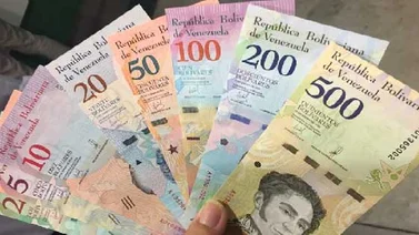 El bolívar se devalúa 4,25 % tras 10 subastas en el mercado oficial