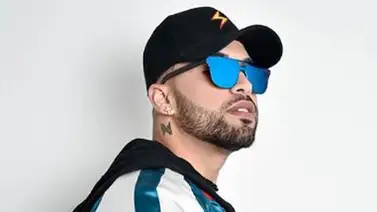 El cantante Niko se "pega" a Sixto Rein (+Video) El cantante Niko se "pega" a Sixto Rein (+Video)