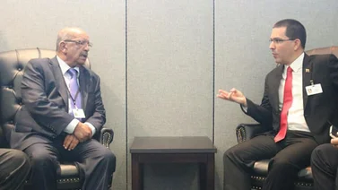 Jorge Arreaza se reunió con el canciller argelino Abdelkader Messahel
