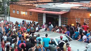 Crónica: Vecinos le quemaron el rancho al Monstruo de El Valle Crónica: Vecinos le quemaron el rancho al Monstruo de El Valle
