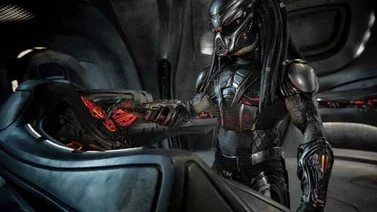 Fox quitó escena de "The Predator" donde salía un condenado por delito sexual