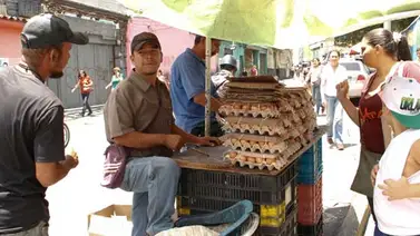 Buhoneros regresaron con nuevos precios Buhoneros regresaron con nuevos precios