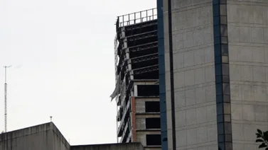 Tras el sismo de magnitud 6.9 ceden los últimos pisos de la Torre de David (+Fotos)