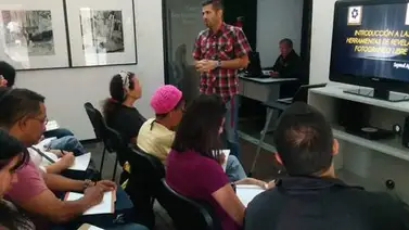 Realizan seminario sobre la evolución de la fotografía en el CENAF Realizan seminario sobre la evolución de la fotografía en el CENAF