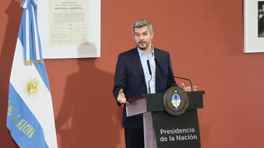 Gobierno argentino admite que su economía atraviesa un "clima tormentoso"