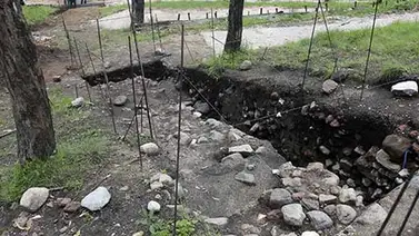Descubren pirámide prehispánica en un cerro del centro de México Descubren pirámide prehispánica en un cerro del centro de México