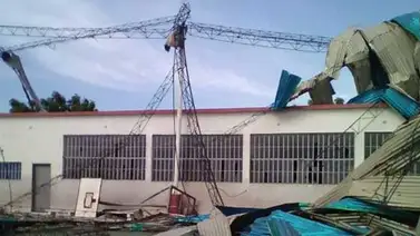 Fuerte vaguada en La Cañada de Urdaneta en el estado Zulia dejó dos muertos (+Fotos) Fuerte vaguada en La Cañada de Urdaneta en el estado Zulia dejó dos muertos (+Fotos)