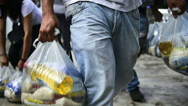 Vecinos de cinco comunidades denuncian disparidad en cobros y entregas de cajas Clap (+Video)