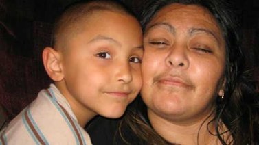 Pena de muerte a novio y perpetua a madre de niño muerto por abuso en EEUU