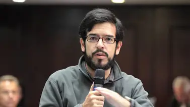 Miguel Pizarro denunció la situación que viven los pacientes del J.M. de los Ríos Miguel Pizarro denunció la situación que viven los pacientes del J.M. de los Ríos