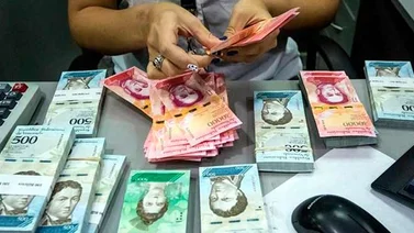 Aplazan entrada en vigencia de la reconversión monetaria