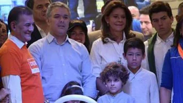 Iván Duque y Gustavo Petro a segunda vuelta el 17J