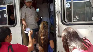 Gobierno denunció que sectores privados pagan al transporte público para que "no presten servicios" Gobierno denunció que sectores privados pagan al transporte público para que "no presten servicios"