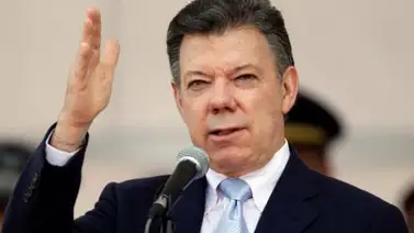 Santos parte a Lima en medio de incertidumbre sobre periodistas ecuatorianos Santos parte a Lima en medio de incertidumbre sobre periodistas ecuatorianos