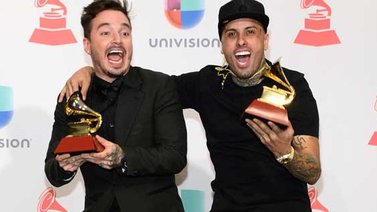 Nicky Jam se apunta un nuevo éxito con J Balvin: "X"