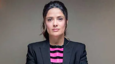 La actriz Salma Hayek criticó la creación de una "barbie" de Frida Kahlo