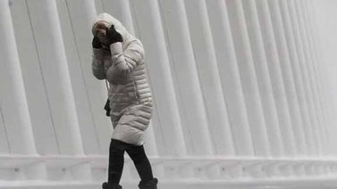 Al menos dos muertos y miles de usuarios sin luz tras temporal en EEUU