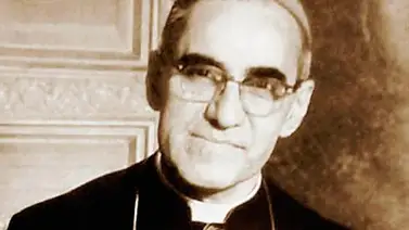 Víctimas de guerra de El Salvador muestran "alegría" por canonización Romero Víctimas de guerra de El Salvador muestran "alegría" por canonización Romero