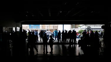 Sistema eléctrico continúa a la deriva