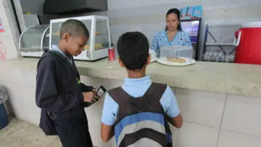La crisis "raspa" a las cantinas escolares La crisis "raspa" a las cantinas escolares