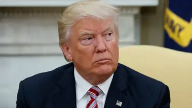 Trump promete a las víctimas tomar "fuertes medidas" a los tiroteos masivos Trump promete a las víctimas tomar "fuertes medidas" a los tiroteos masivos