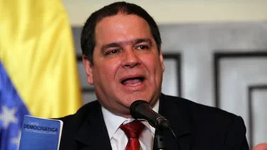Florido denunció que CNE envió acuerdo "fraudulento" del diálogo a embajadas