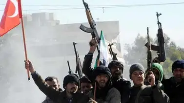 Al menos 18 muertos por ataques aéreos y de artillería cerca de Damasco Al menos 18 muertos por ataques aéreos y de artillería cerca de Damasco