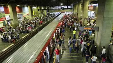Estación Plaza Venezuela no presta servicio por presencia de un maletín "abandonado" Estación Plaza Venezuela no presta servicio por presencia de un maletín "abandonado"