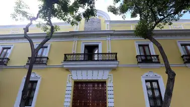 Julio César Pineda: "El servicio exterior se quedó sin expertos" Julio César Pineda: "El servicio exterior se quedó sin expertos"