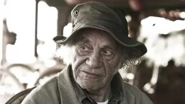 Velan al poeta chileno Nicanor Parra en la Catedral de Santiago Velan al poeta chileno Nicanor Parra en la Catedral de Santiago