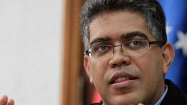 Jaua: Acompañamos decisión de la ANC para que el pueblo elija su destino