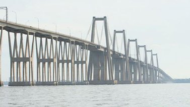 Mujer se lanzó de la pila 22 del Puente General Rafael Urdaneta