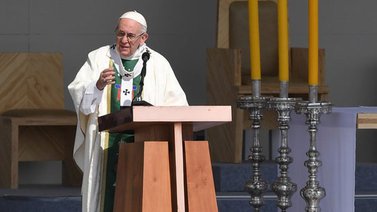 El papa terminó su visita a Chile y Perú con una misa multitudinaria en Lima