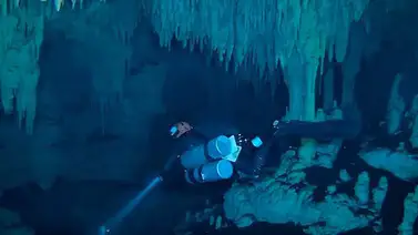 Buzos descubren en Yucatán la cueva inundada más larga del planeta Buzos descubren en Yucatán la cueva inundada más larga del planeta