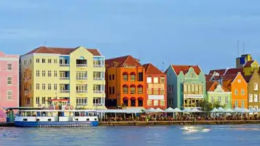 Venezuela y Holanda evalúan poner fin al cierre fronterizo Venezuela y Holanda evalúan poner fin al cierre fronterizo