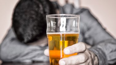 El alcohol daña ADN en las células madres