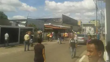 Fuertes medidas de seguridad y 22 detenidos por saqueos en Ciudad Bolívar Fuertes medidas de seguridad y 22 detenidos por saqueos en Ciudad Bolívar