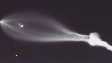 Ciudadanos de Los Ángeles entran en pánico al ver objeto en el cielo (+Video)